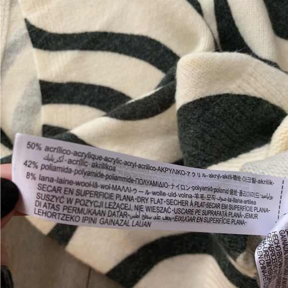 NWT Zara wavy wool blend knit high neck sweater cream grey size medium - Picture 3 of 8